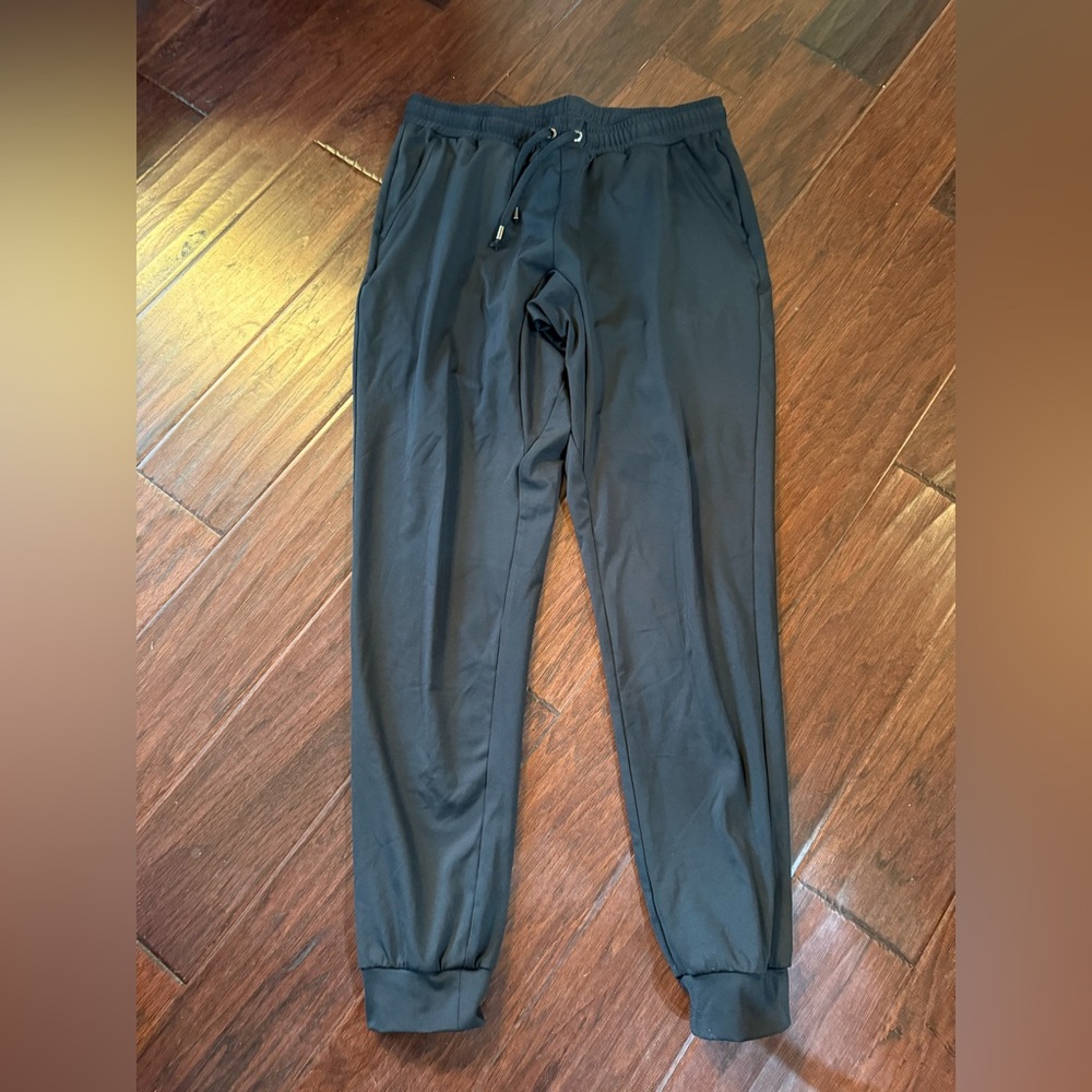 Black Redvanley Joggers